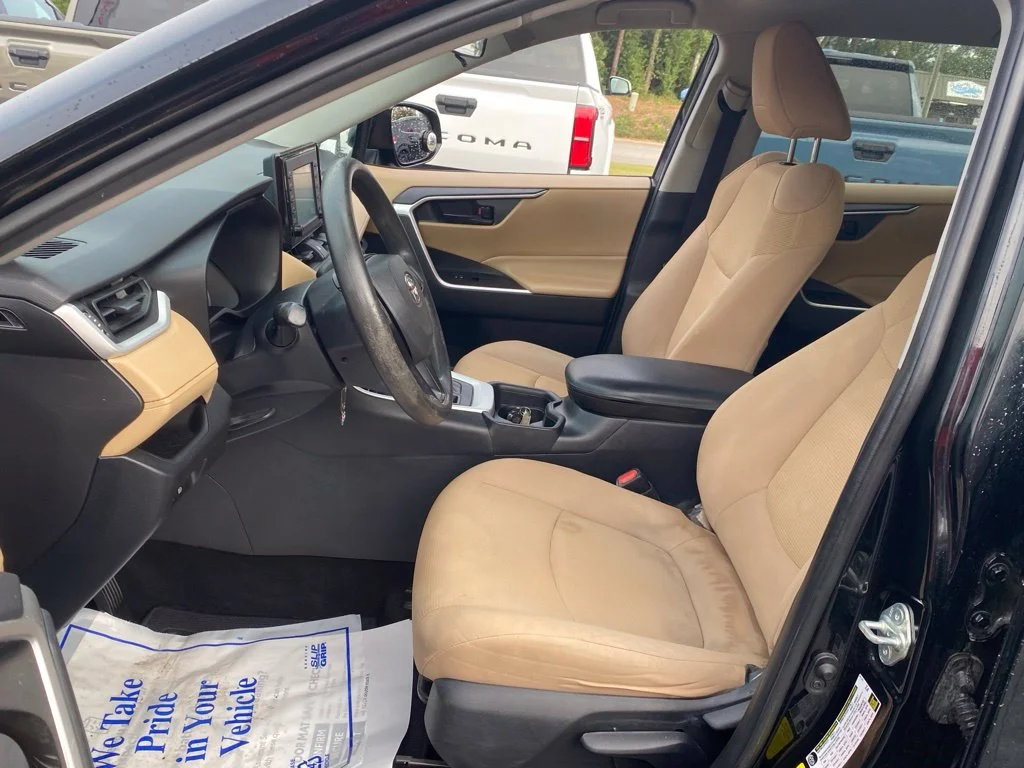 Used 2019 Black Toyota LE image 5