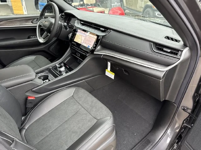 New 2026 Gray Jeep Altitude image 29