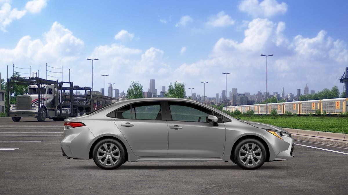 2026 Toyota Corolla LE - Photo 12