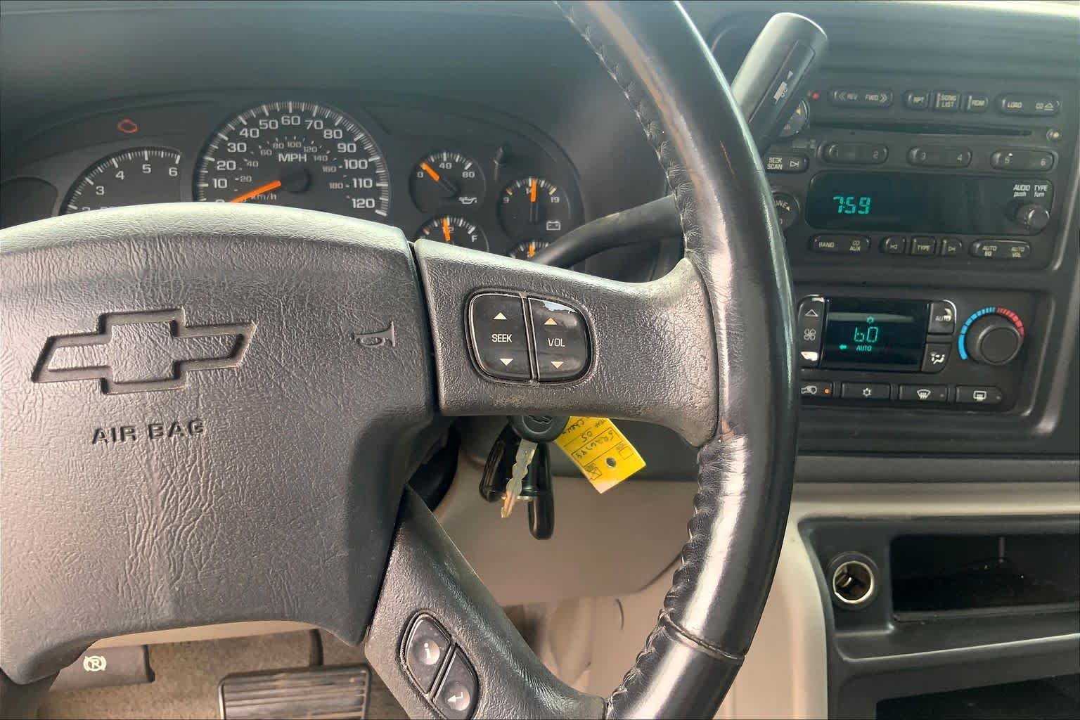 Used 2005 Dark Gray Metallic Chevrolet LT image 22
