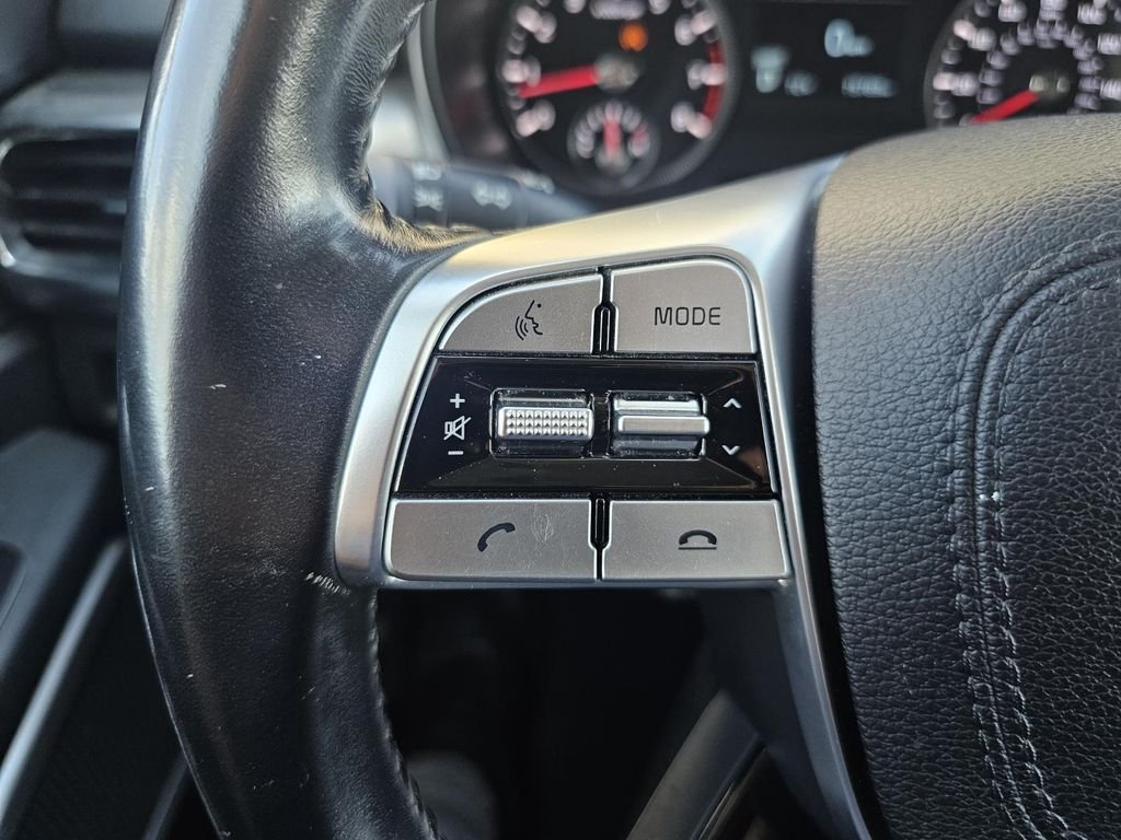 Used 2022 Silver Kia LX image 15