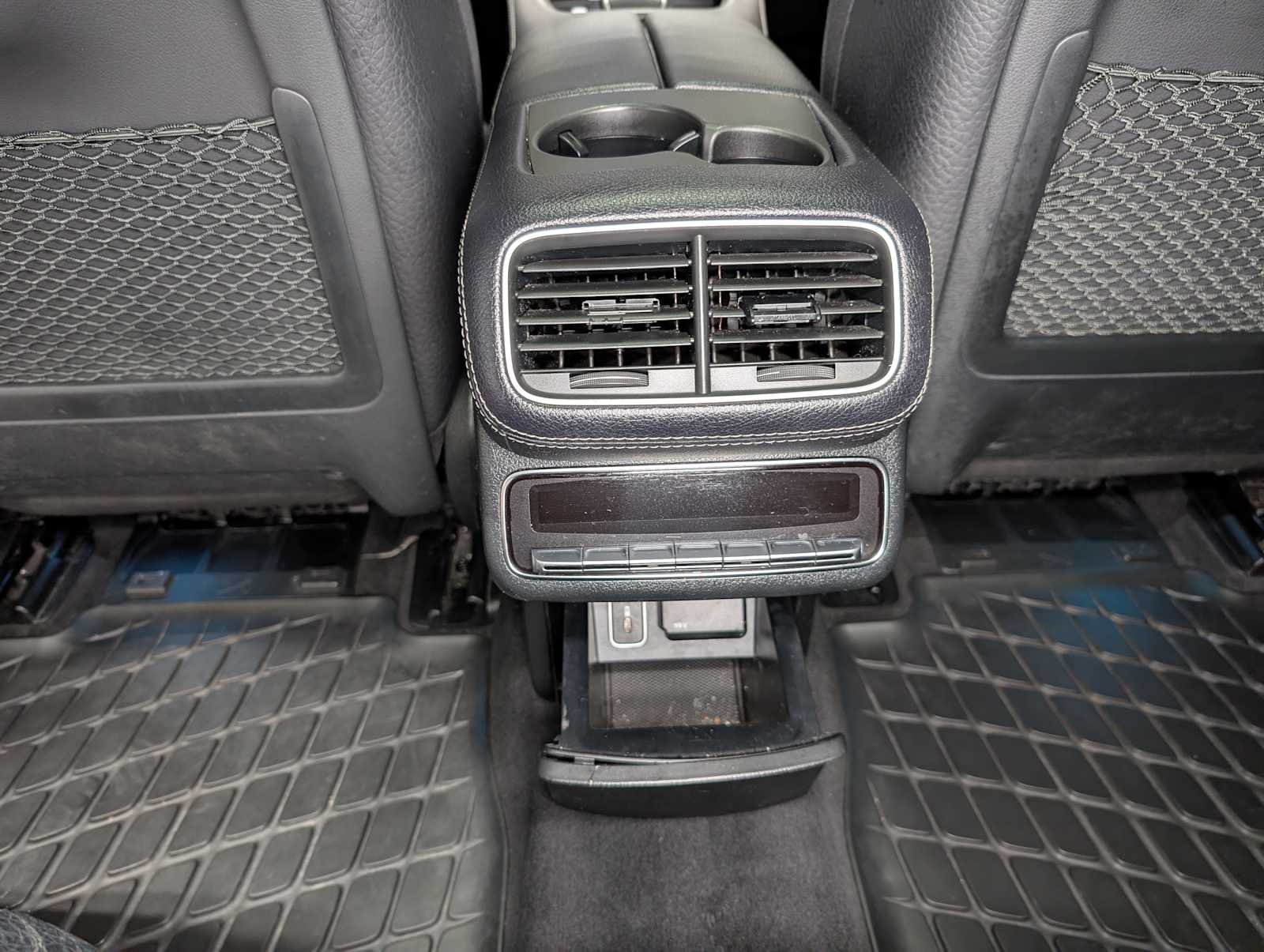 Used 2020 Selenite Grey Metallic Mercedes-Benz GLS 450 image 22