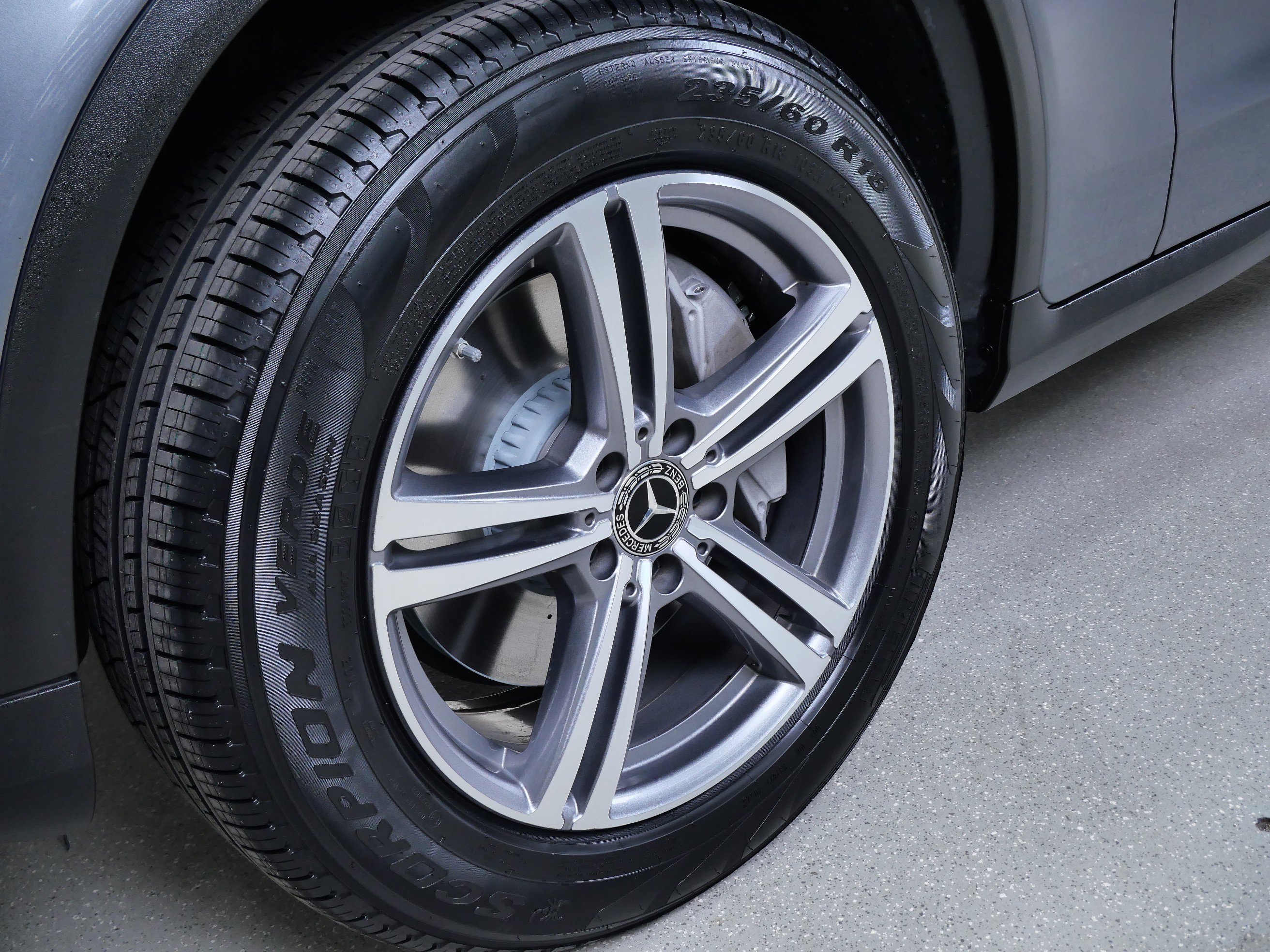 Used 2022 Selenite Grey Metallic Mercedes-Benz GLC 300 image 13