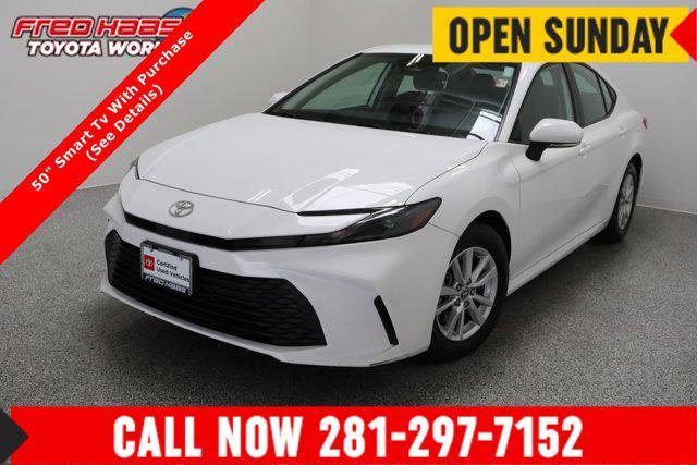2025 Toyota Camry LE 2.5L/Electric