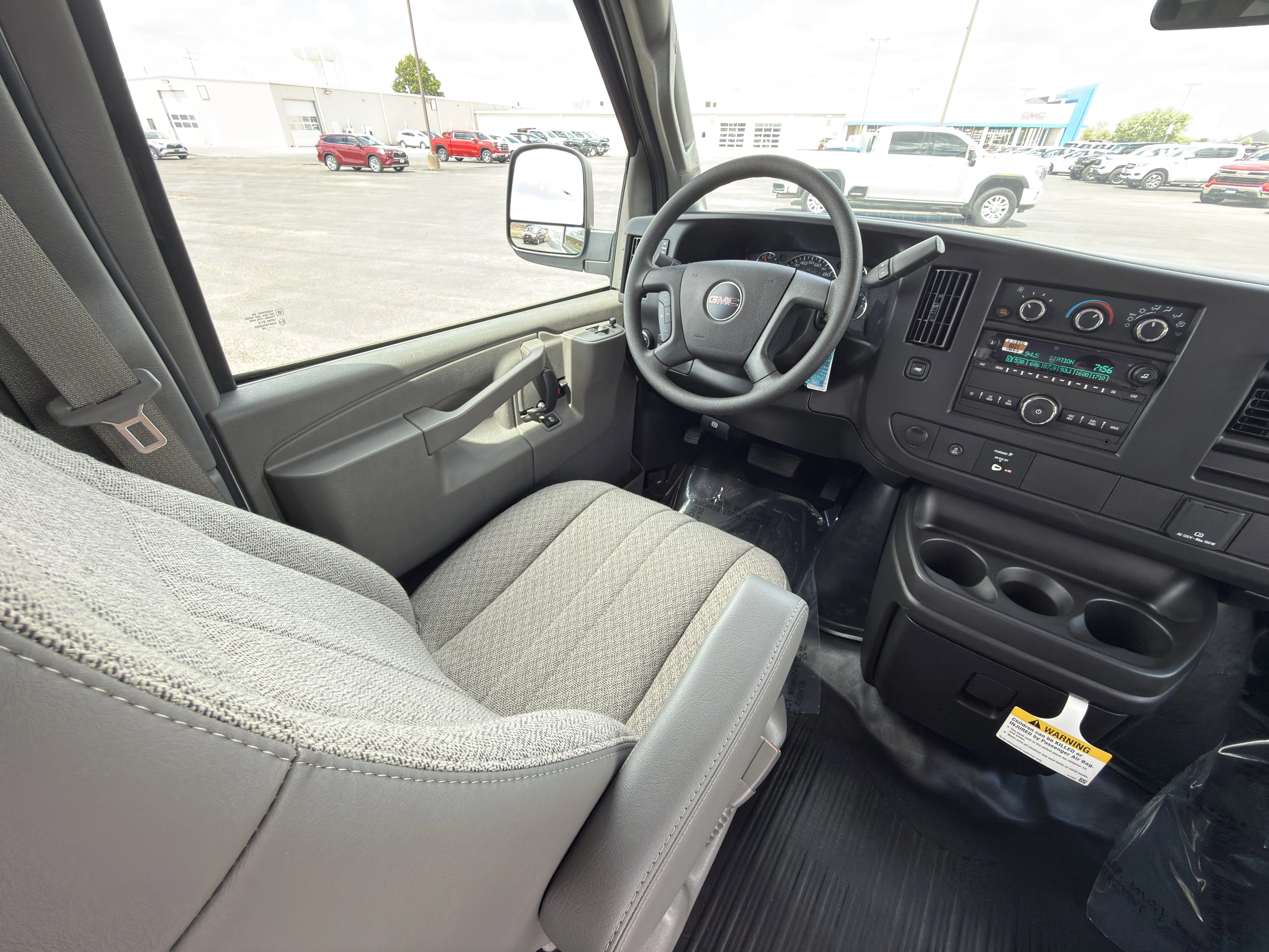 2026 GMC Savana Cargo Work Van - Photo 15
