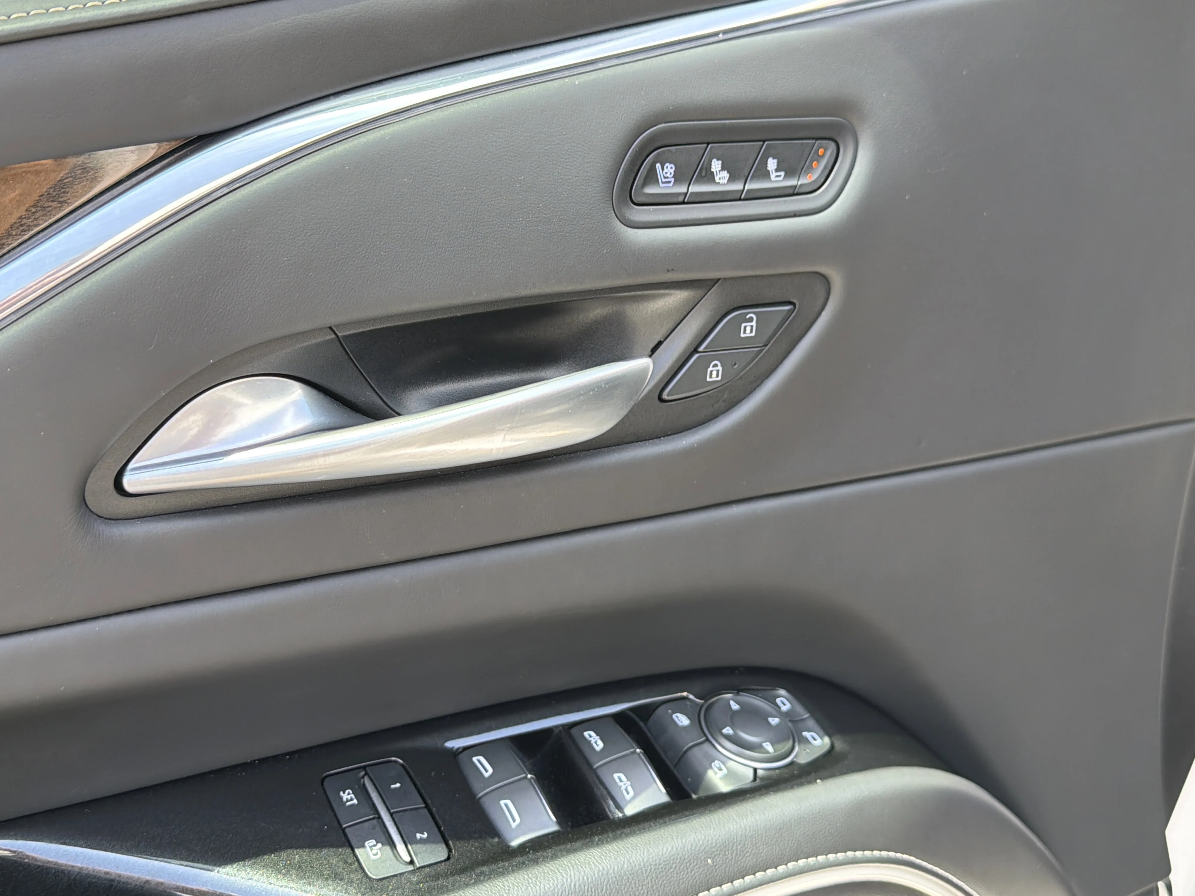Used 2023 Crystal White Tricoat Cadillac 4WD Sport Platinum image 20