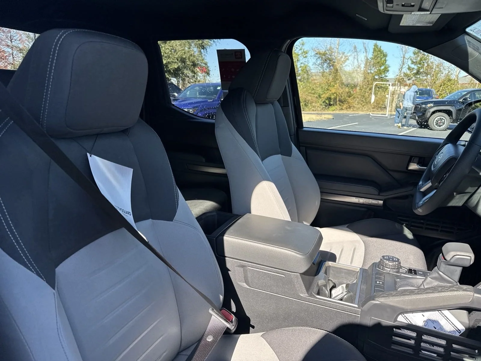Used 2024  Toyota  image 33