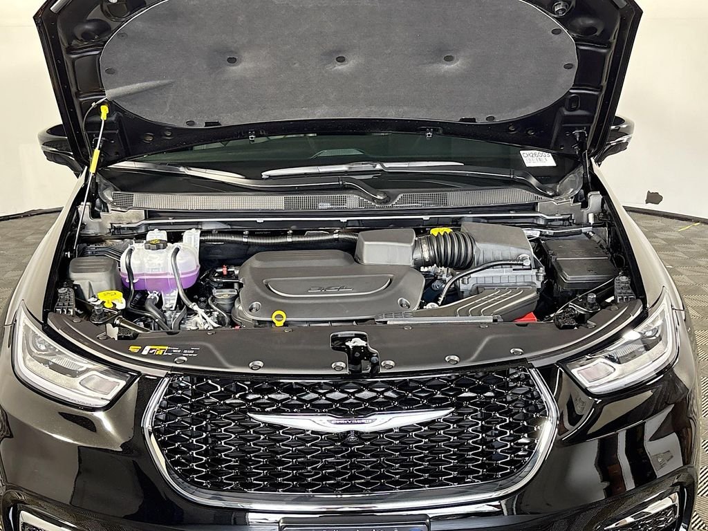 2026 Chrysler Pacifica Select - Photo 21