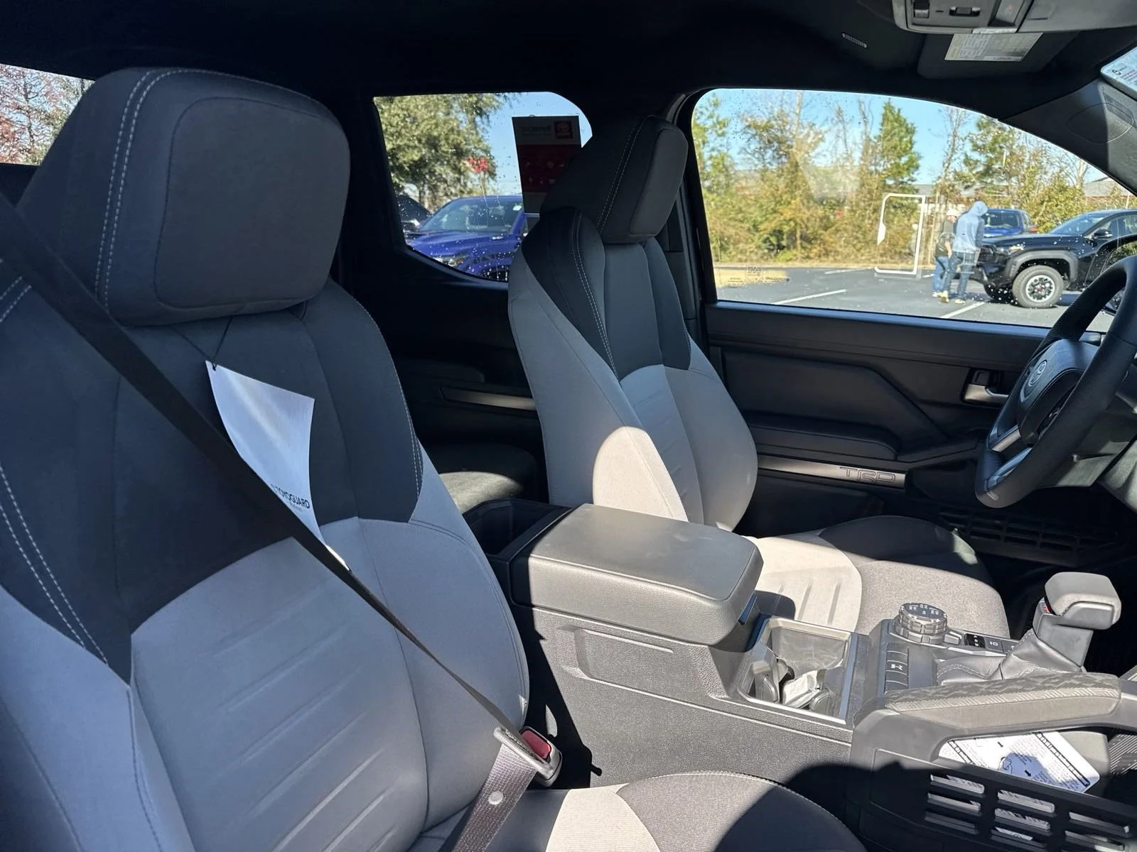 Used 2024  Toyota  image 33