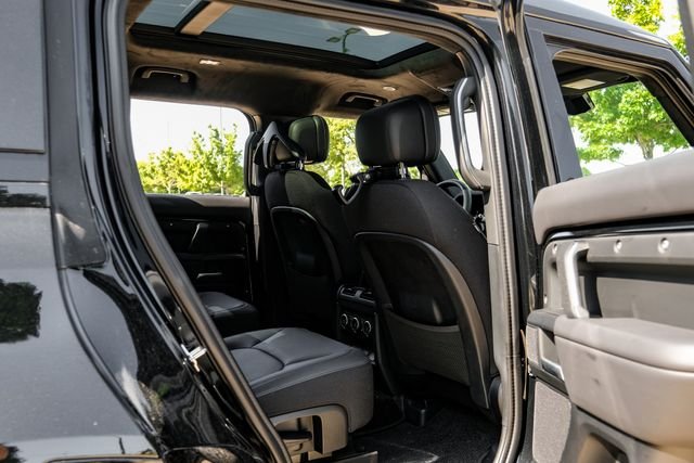 2025 Land Rover Defender V8 - Photo 52