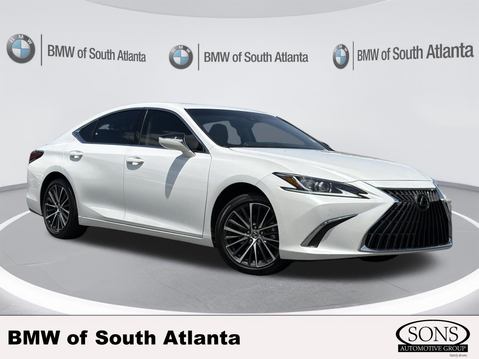 Used 2024 Eminent White Pearl Lexus ES 350 image 1