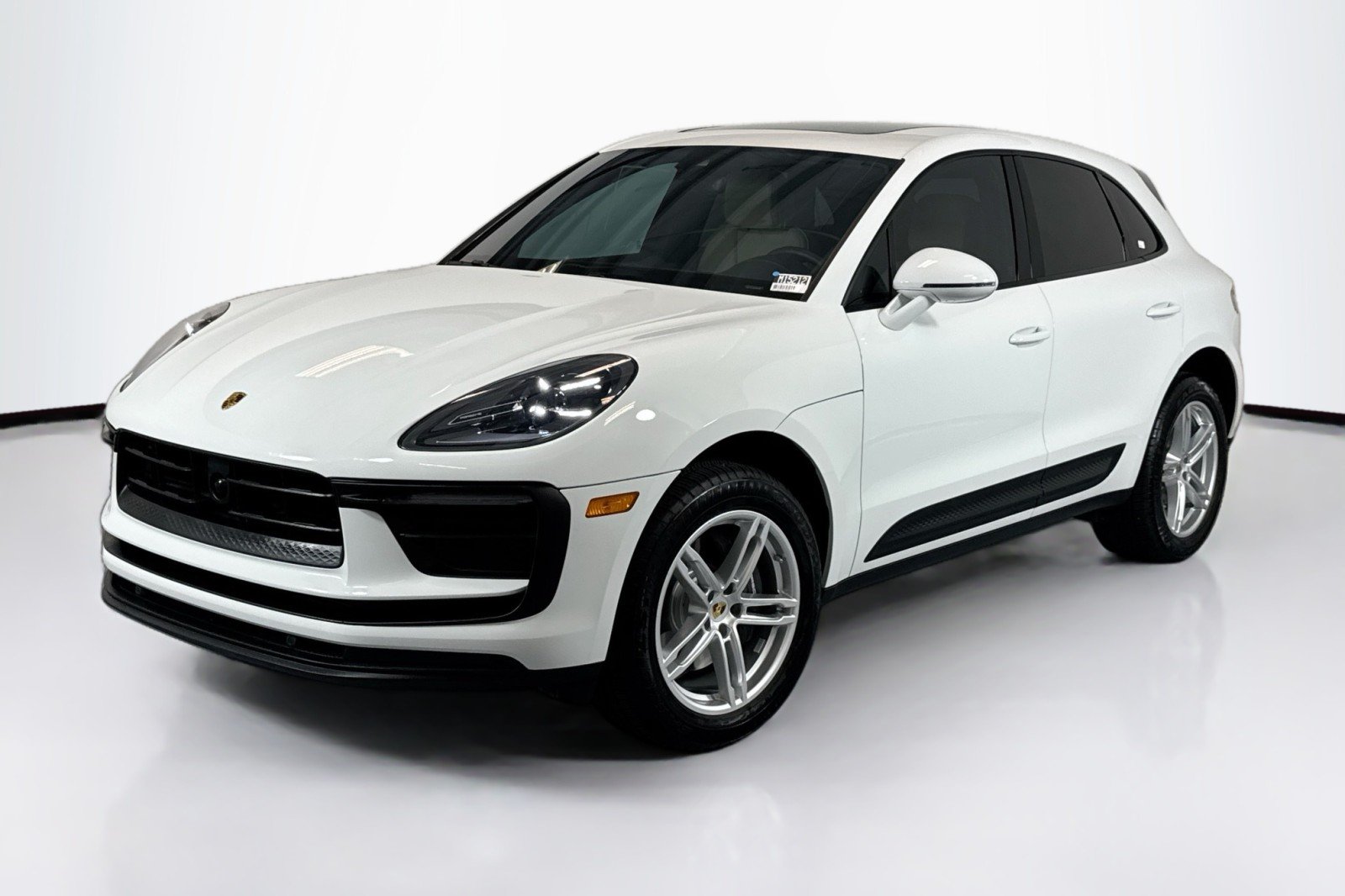 2024 Porsche Macan T