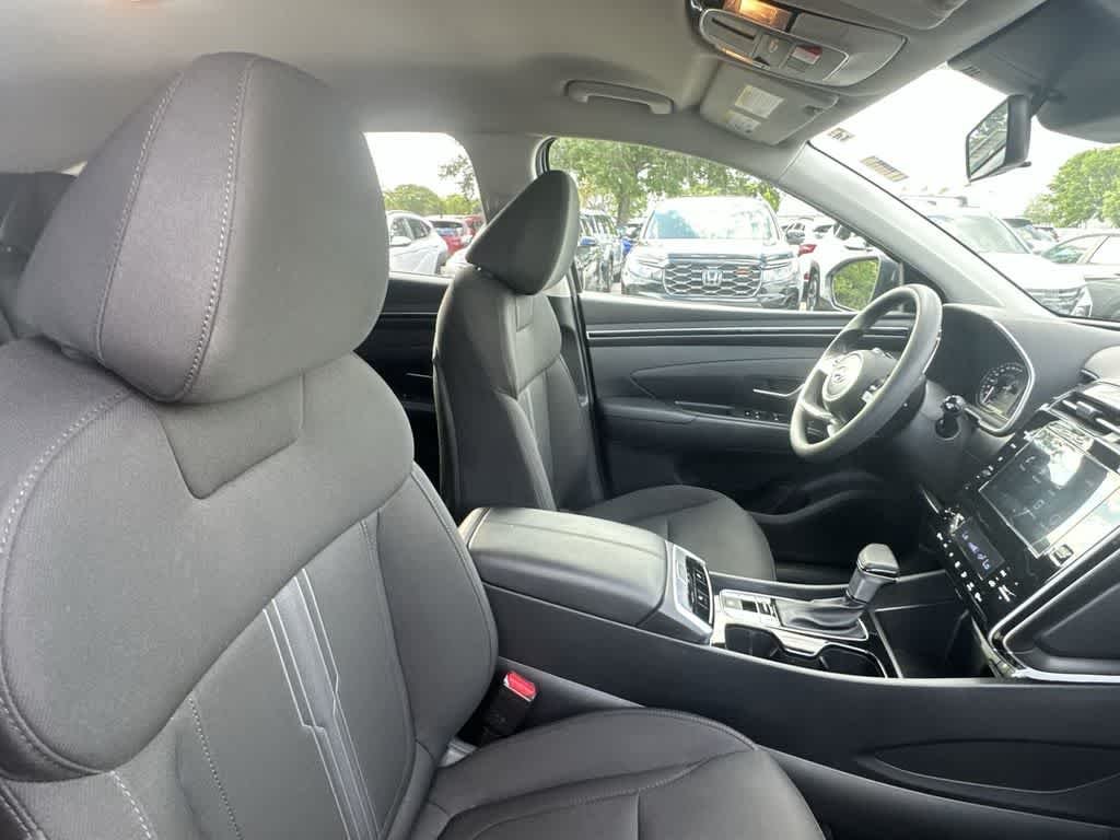 Used 2024 Titan Gray Hyundai SEL image 27