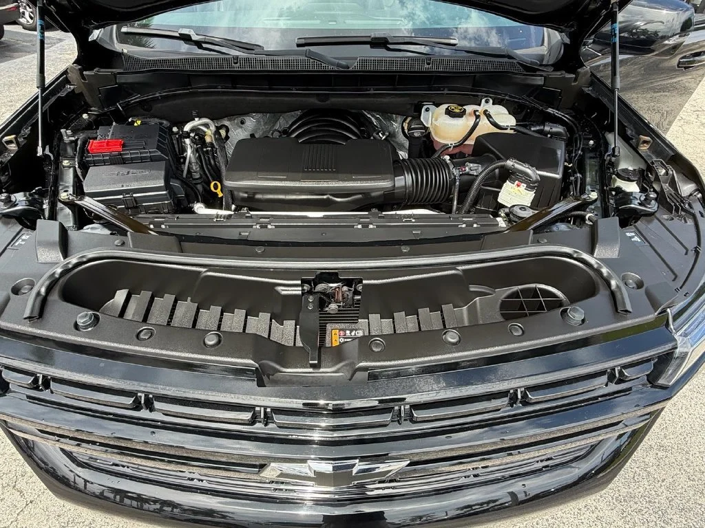 Used 2023 BLACK Chevrolet RST image 23