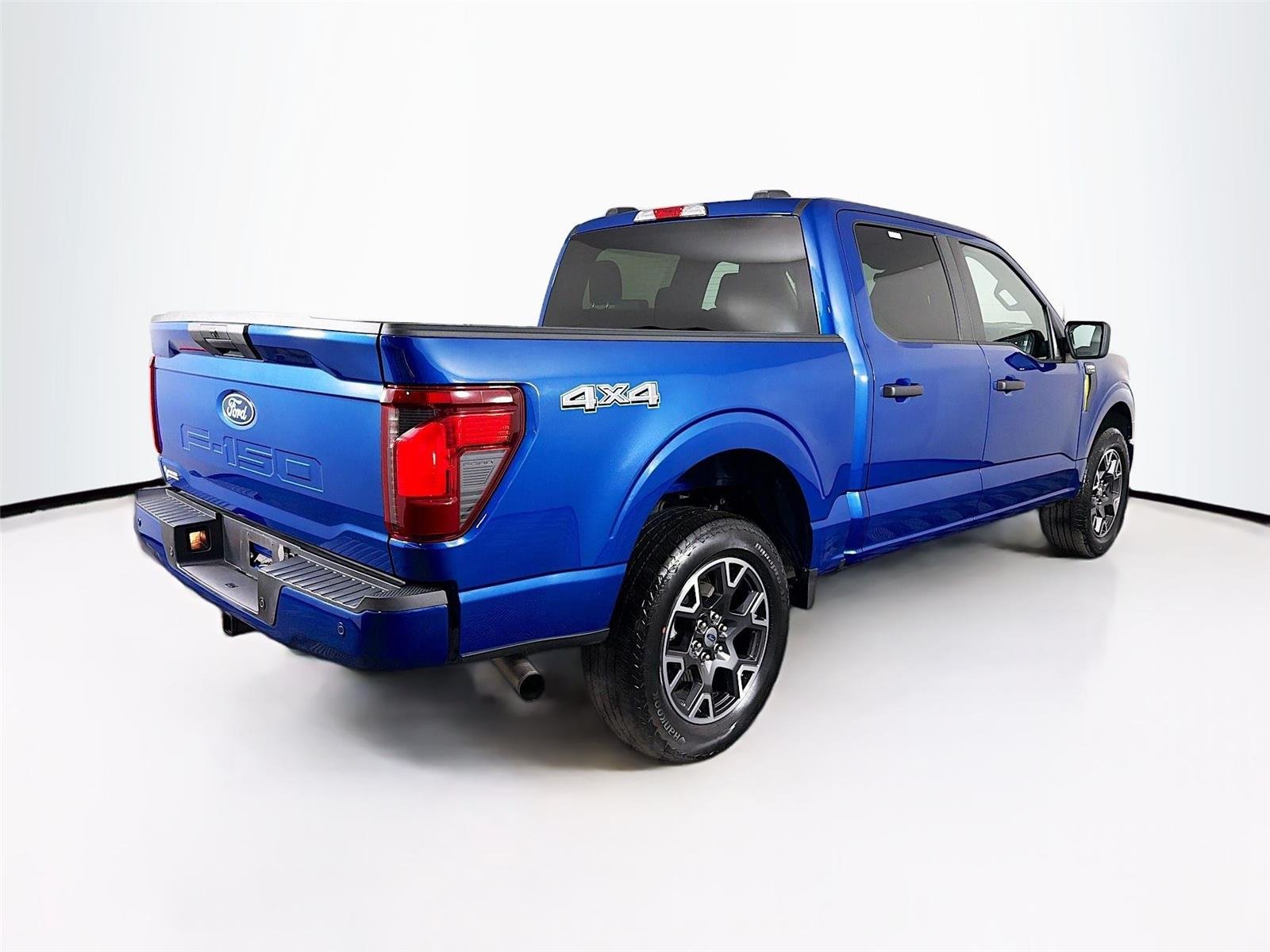 Used 2024 Atlas Blue Ford STX image 7