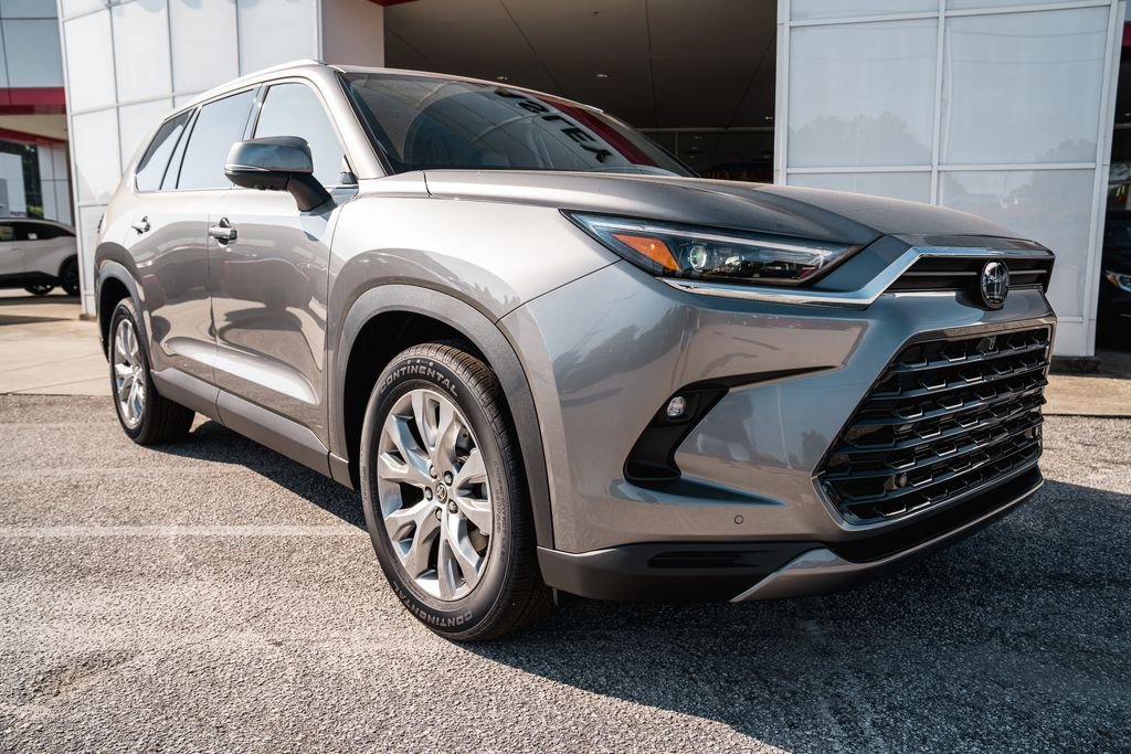 New 2026 Heavy Metal <sup>1</sup> Toyota  Limited image 10