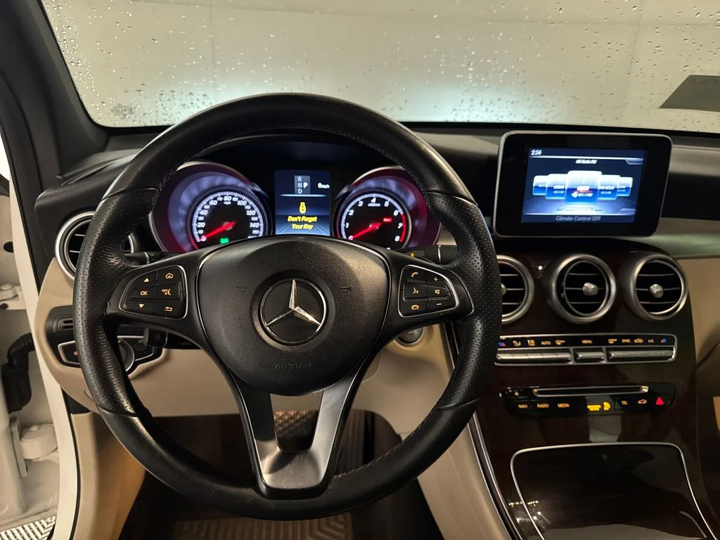 Certified Used 2018 White Mercedes-Benz GLC 300 image 7