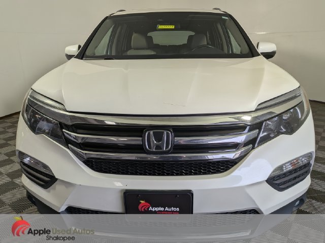 Used 2016 Honda Pilot Elite with VIN 5FNYF6H06GB127856 for sale in Shakopee, Minnesota
