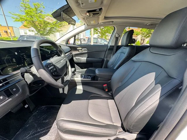 Used 2026 White Kia SX image 16