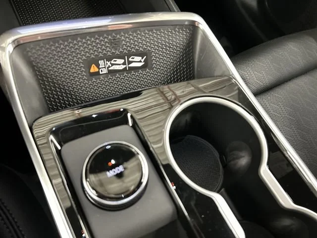 New 2026 Mosaic Black Metallic Chevrolet LT image 22