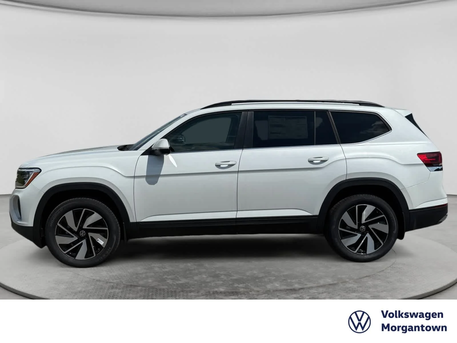 2026 Volkswagen Atlas SE w/Tech - Photo 8