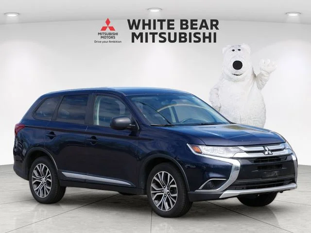 2016 Mitsubishi Outlander ES S-AWC's photo