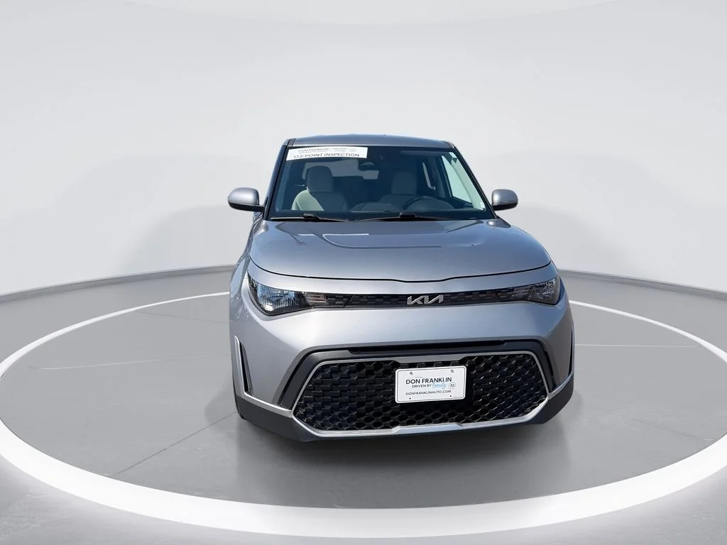 Used 2025 Gray Kia LX image 3