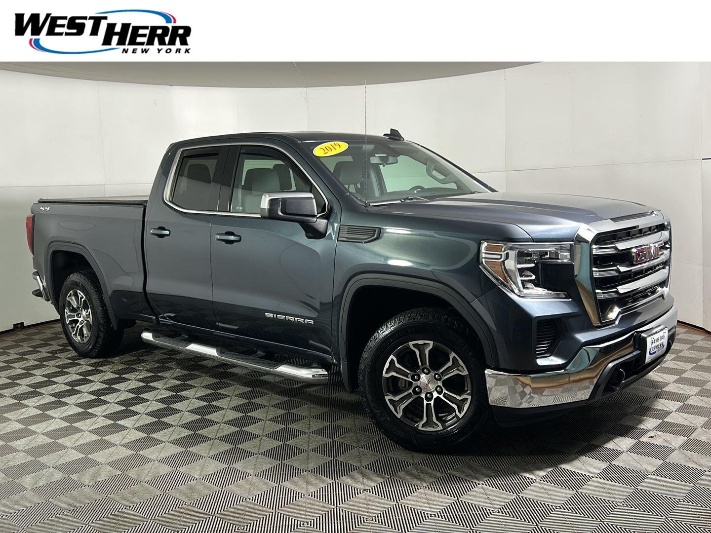 Used 2019 Dark Sky Metallic GMC SLE image 1