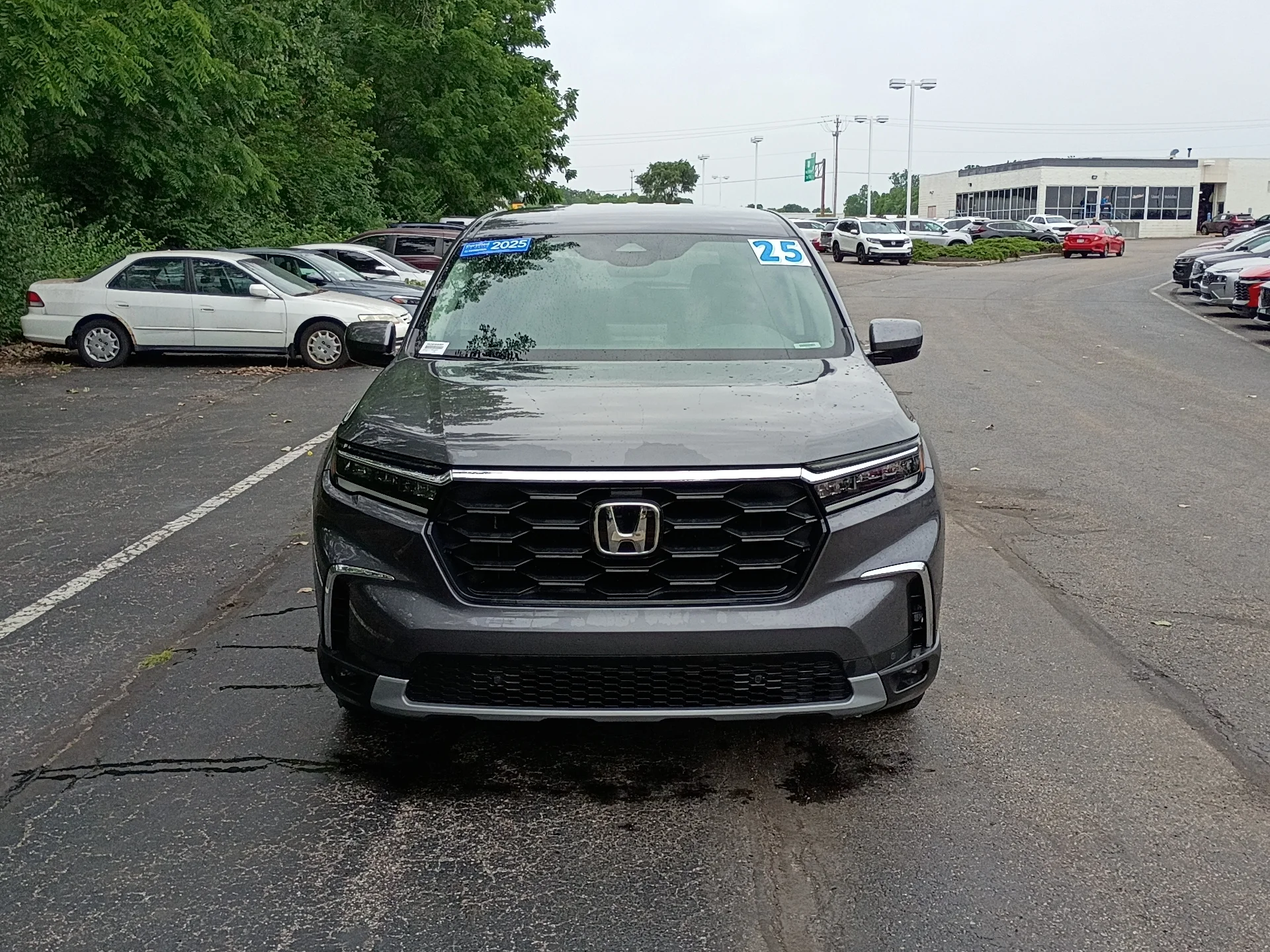 Certified Used 2025 Modern Steel Metallic Honda EX-L image 7