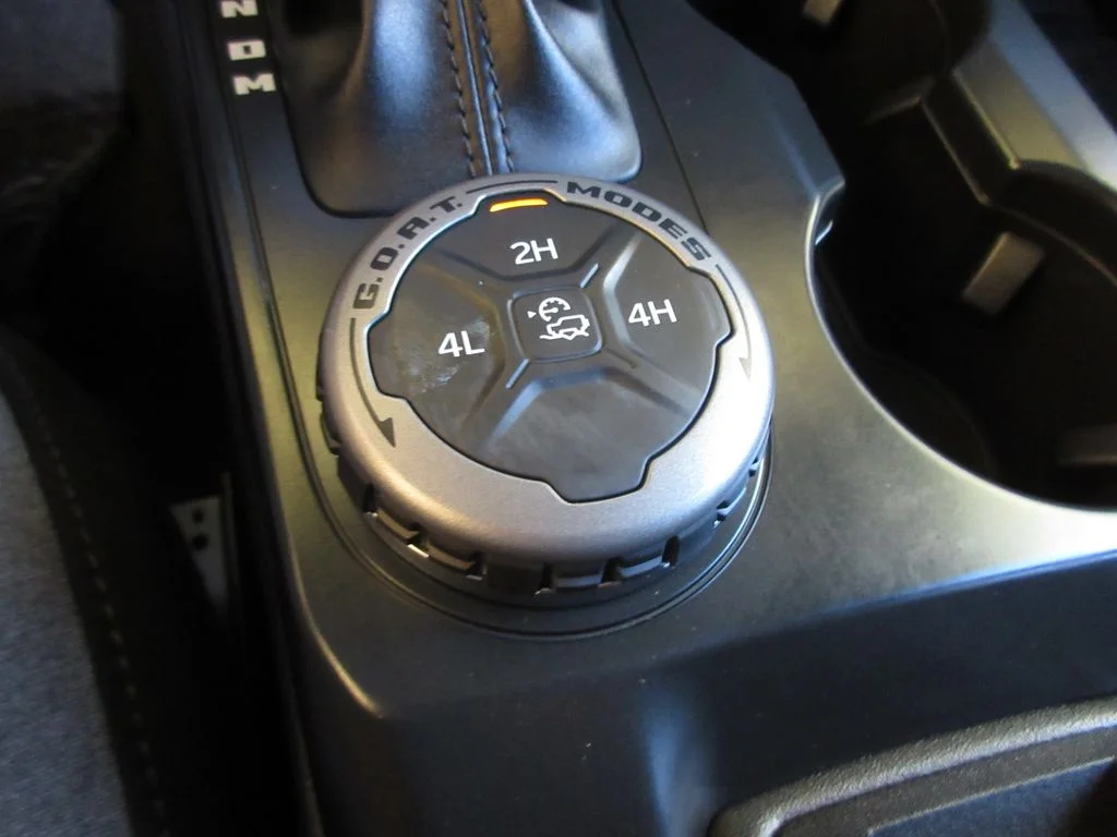 2025 Ford Bronco 4-Door Base - Photo 20