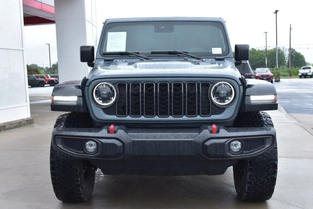 Used 2024 Gray Jeep Rubicon image 3