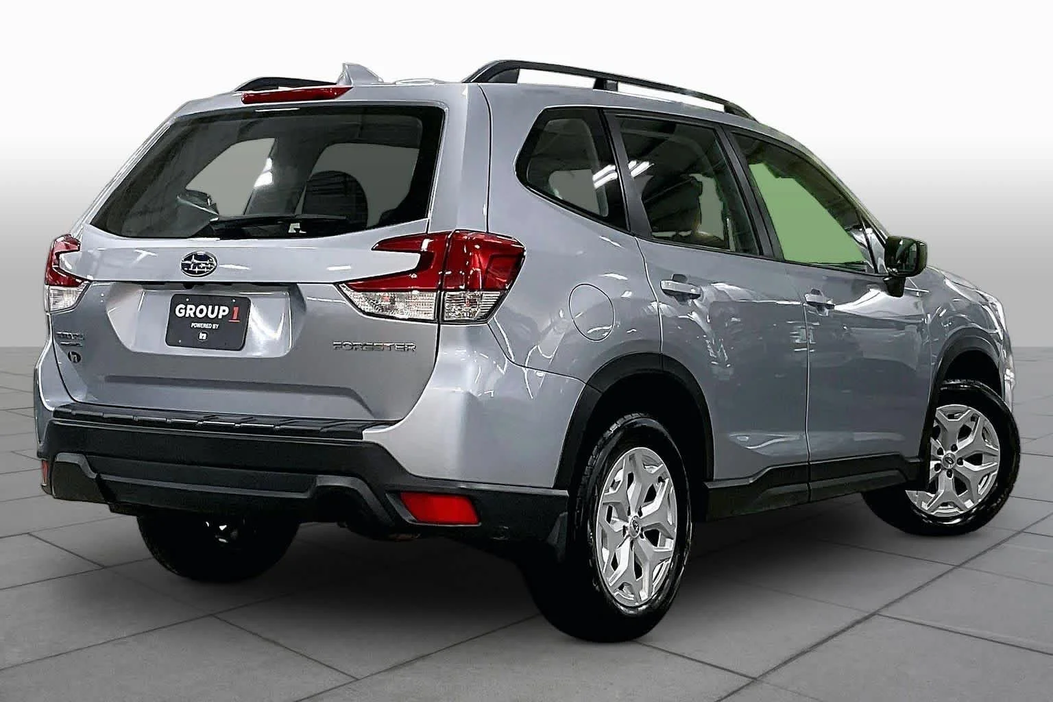 Used 2020 Ice Silver Metallic Subaru  image 13