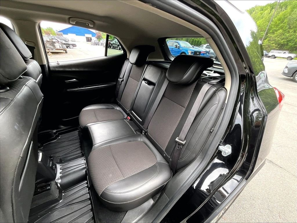 Used 2020 Black Buick Preferred image 15
