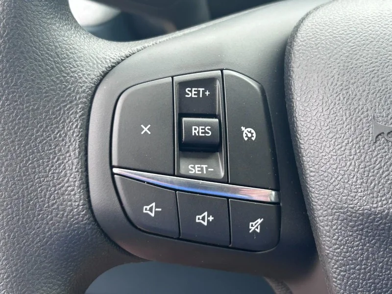 New 2026 Space White Metallic Ford XLT FWD SuperCrew image 12