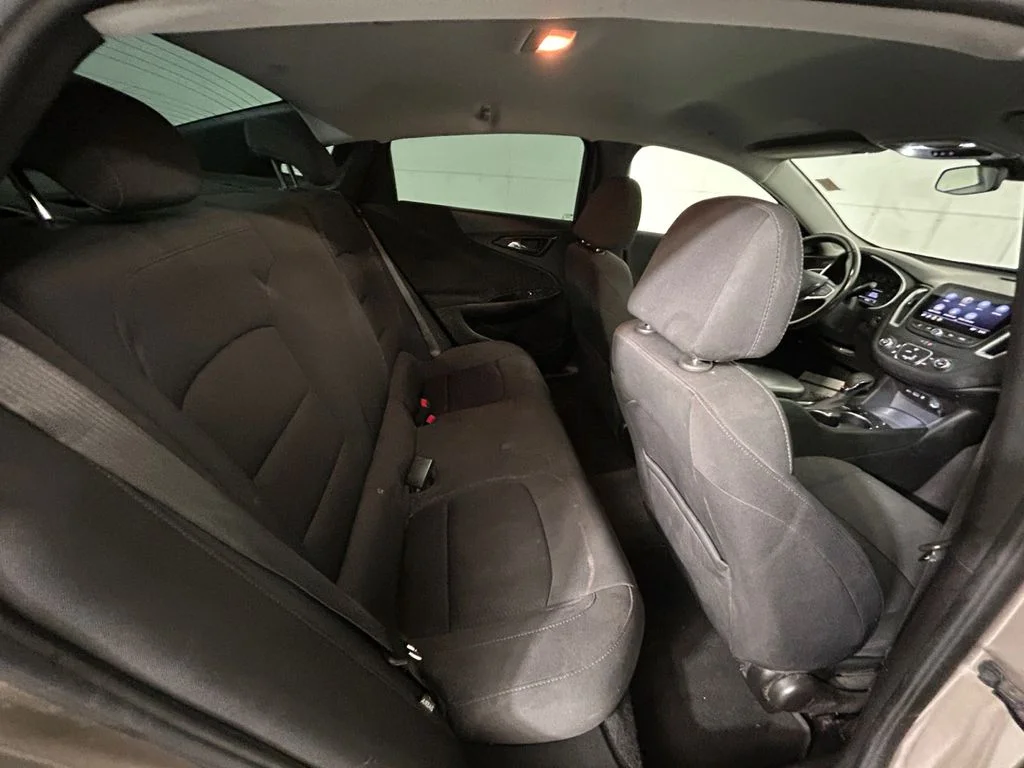Used 2022 Gray Chevrolet RS image 17