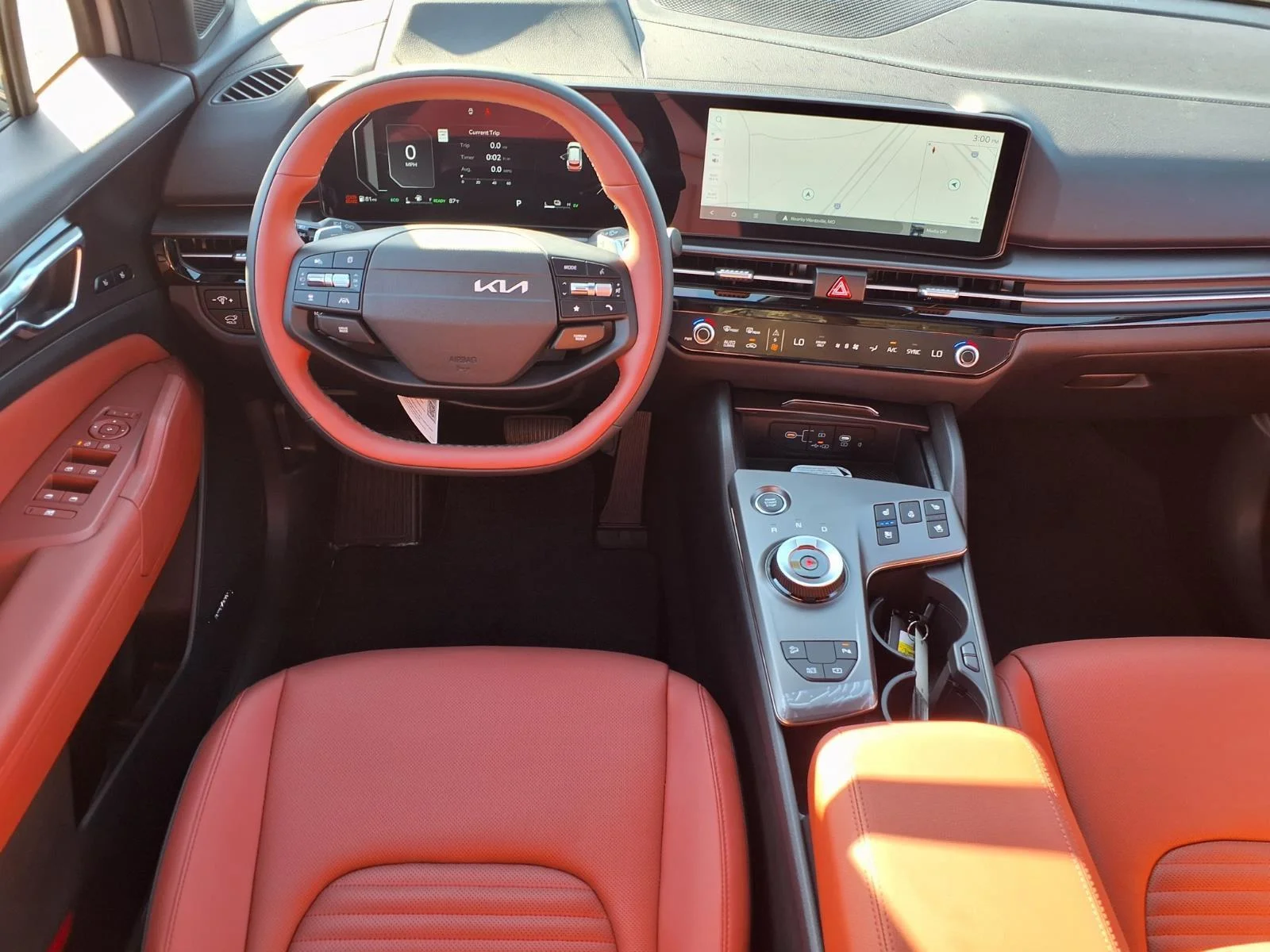 New 2027 Wolf Gray Kia SX Prestige image 2