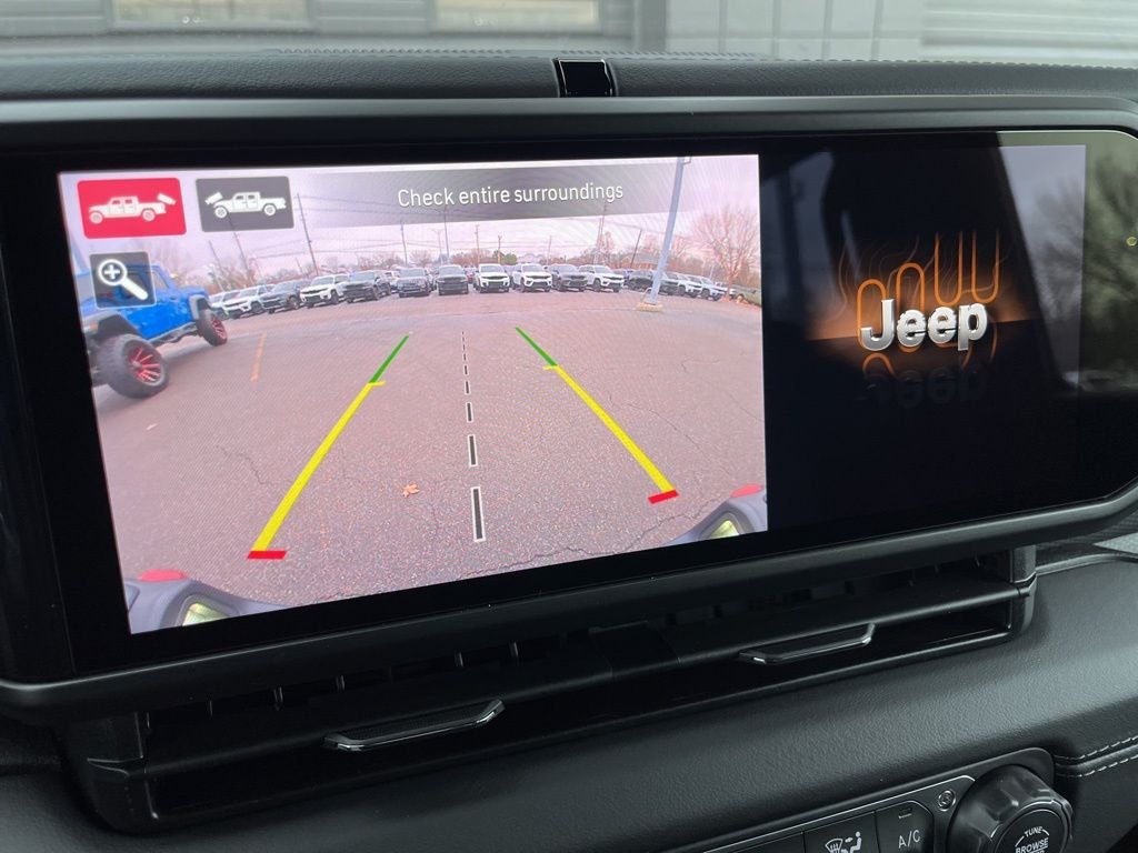 New 2026 Reign Exterior Paint Jeep Rubicon X image 5