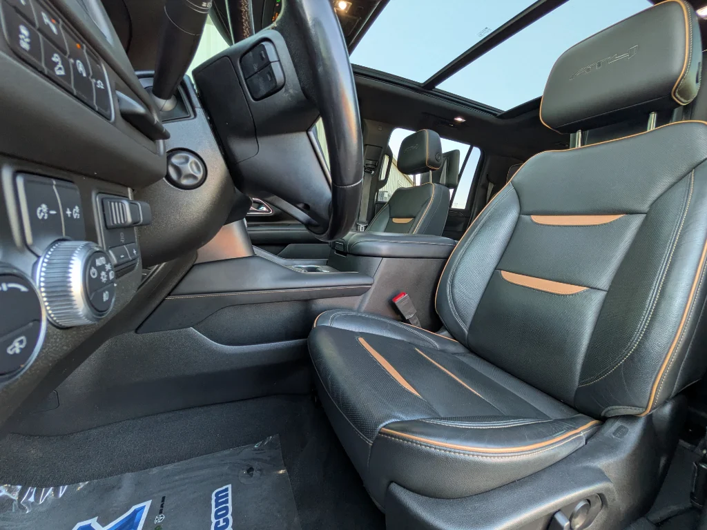 Used 2021 Summit White GMC AT4 image 7