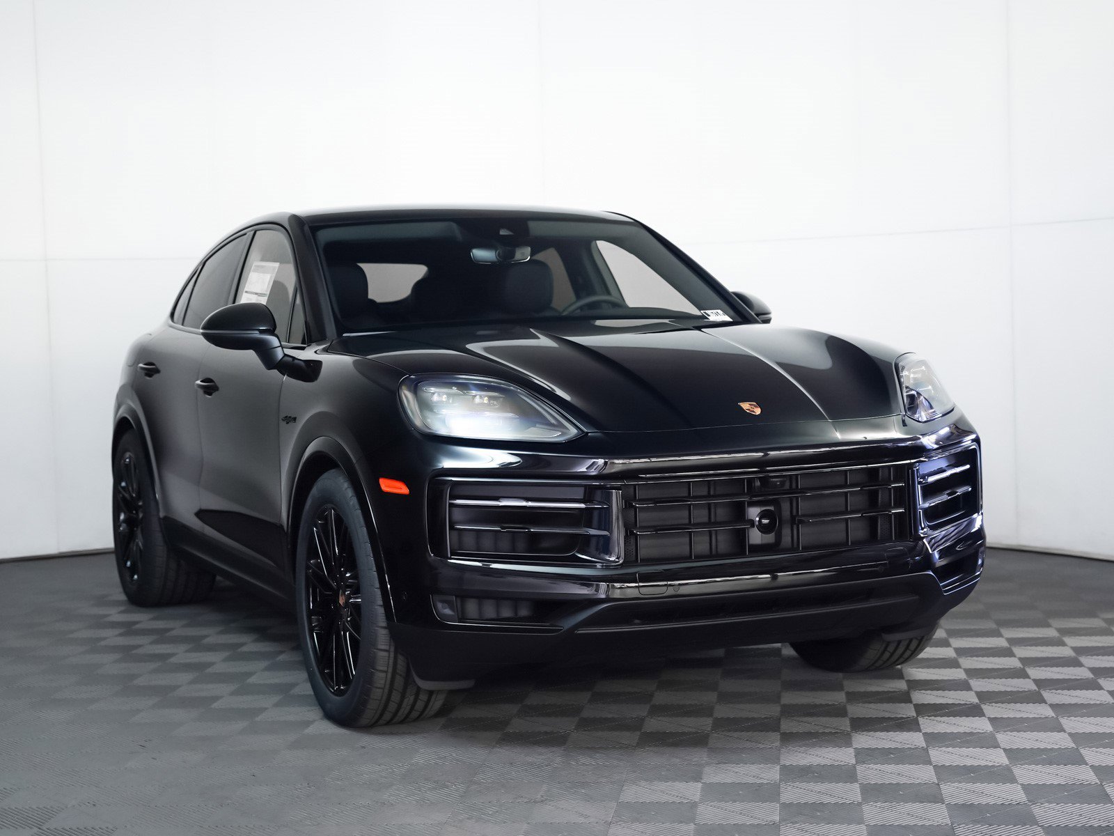 2026 Porsche Cayenne Coup E-Hybrid - Photo 8
