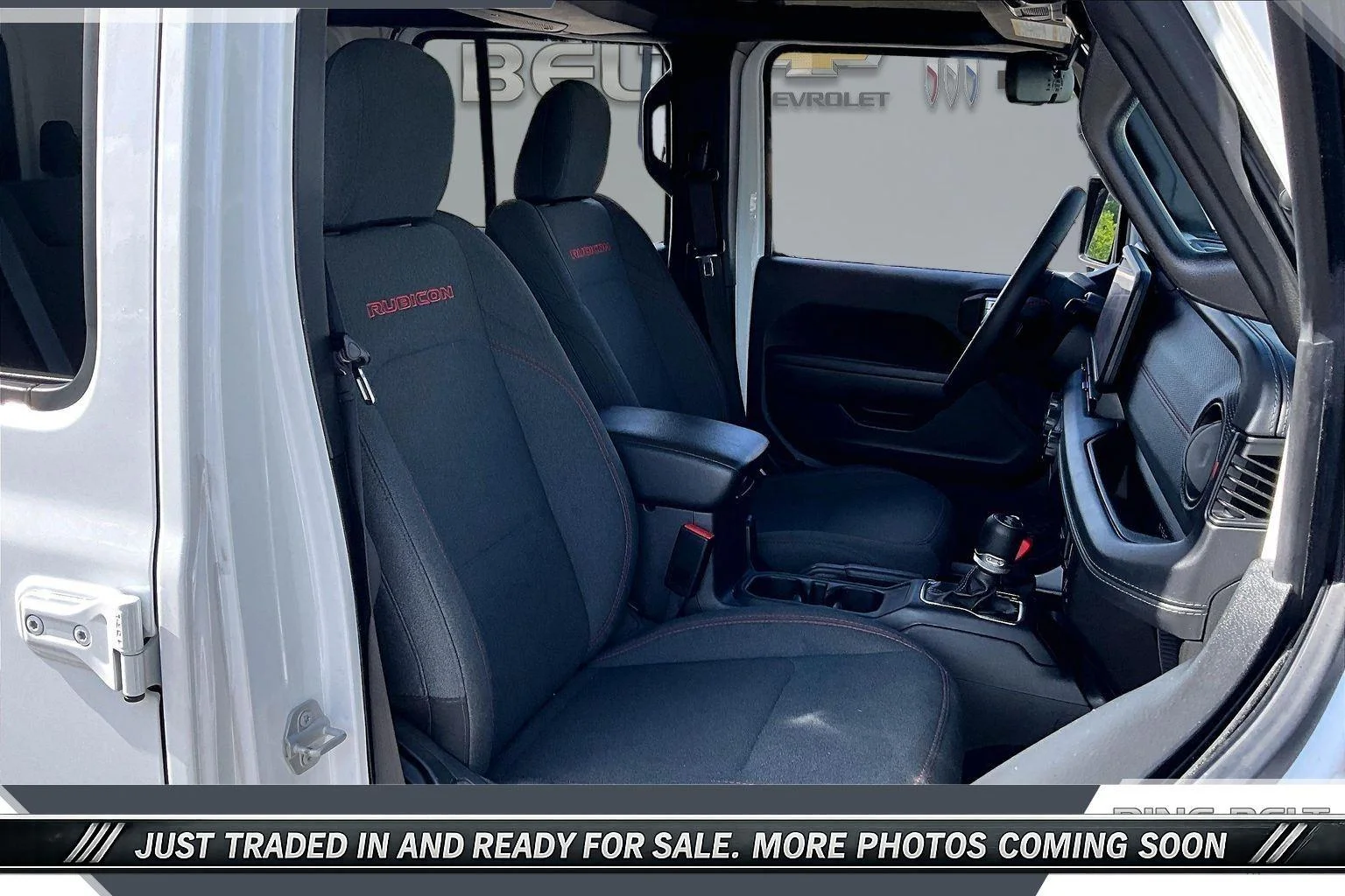 Used 2025 White Jeep 4-Door Rubicon 4x4 image 6