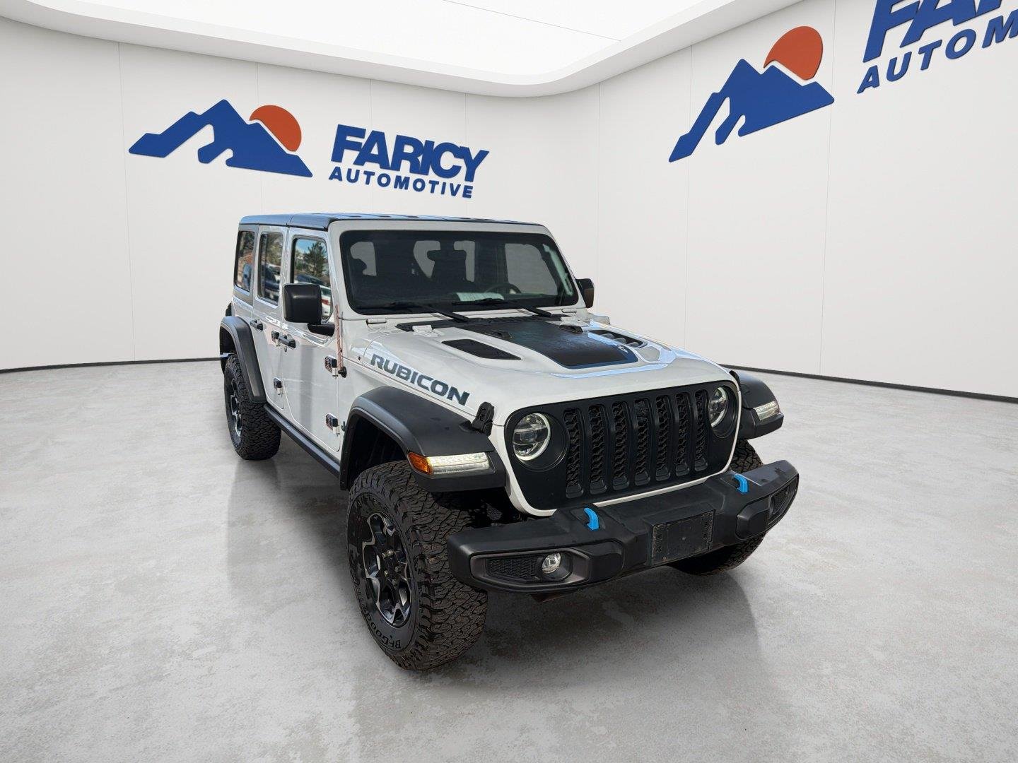 Used 2021 Bright White Clearcoat Jeep Unlimited Rubicon image 2