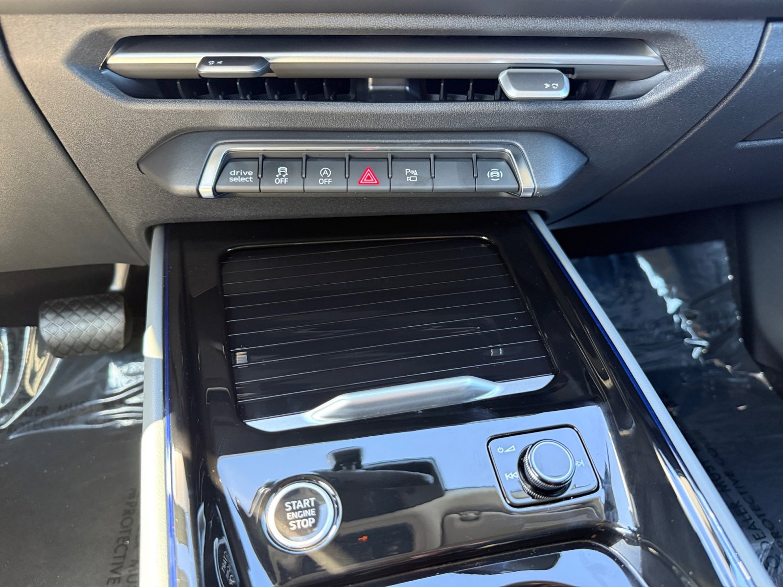 New 2026 Arrow Gray Pearl Effect Audi S line quattro image 13