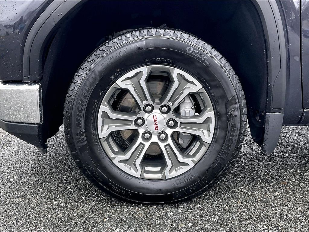 Used 2025 Silver GMC SLT image 7