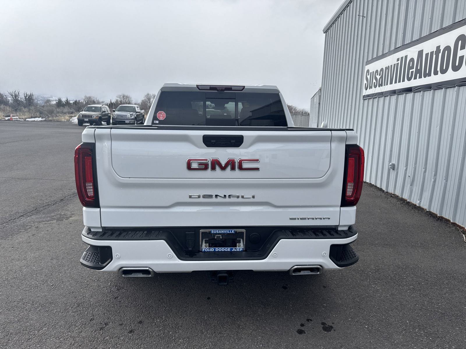 Used 2024 White GMC Denali image 5