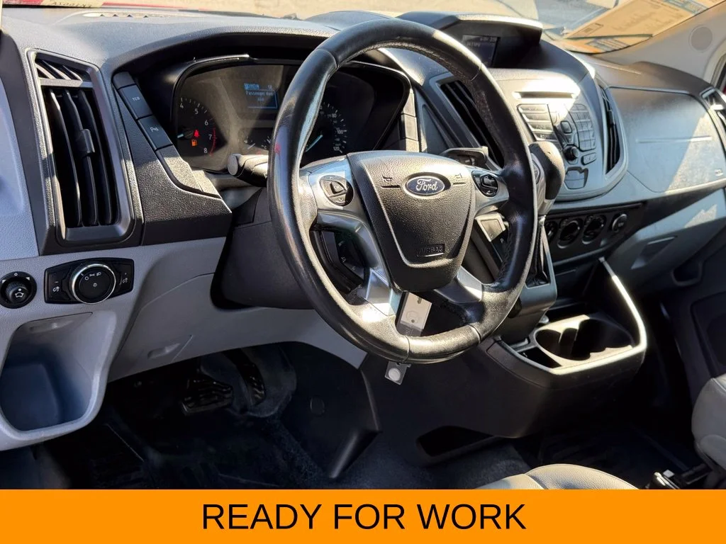 Used 2015 Red Ford Base image 7