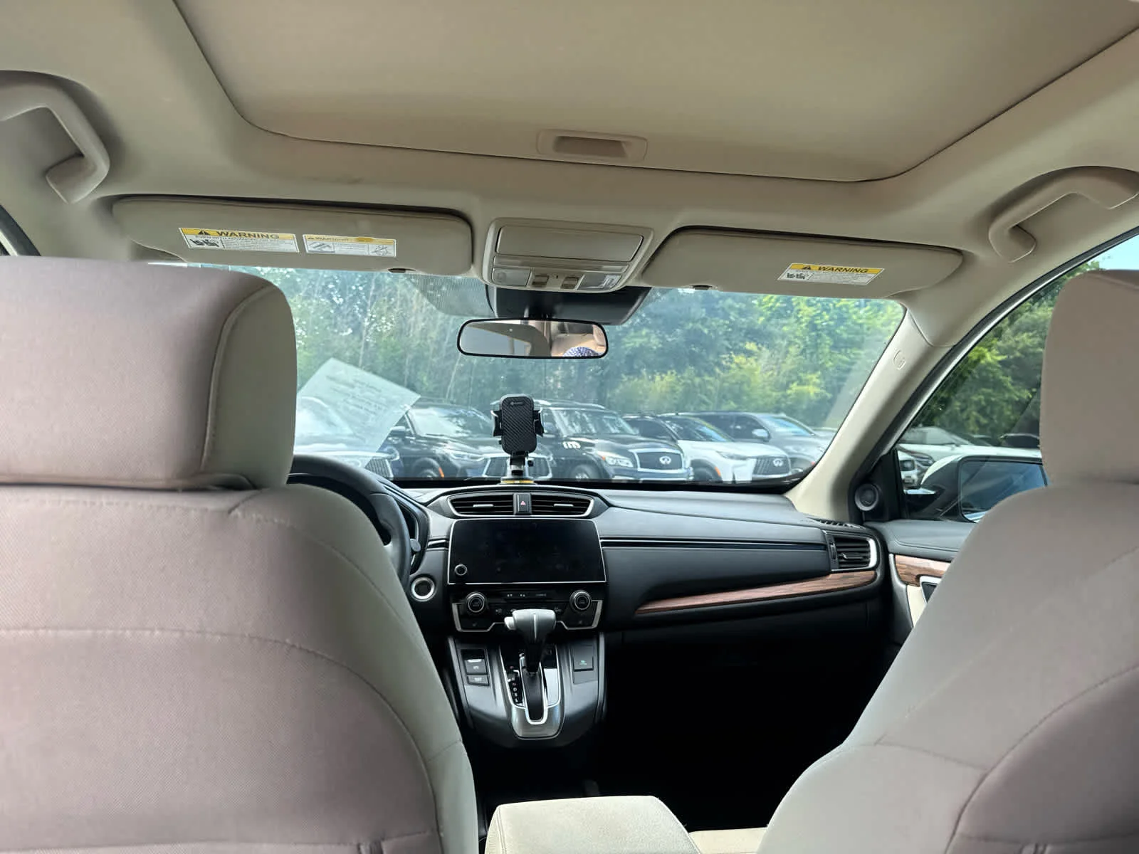 Used 2018 White Diamond Pearl Honda EX image 19