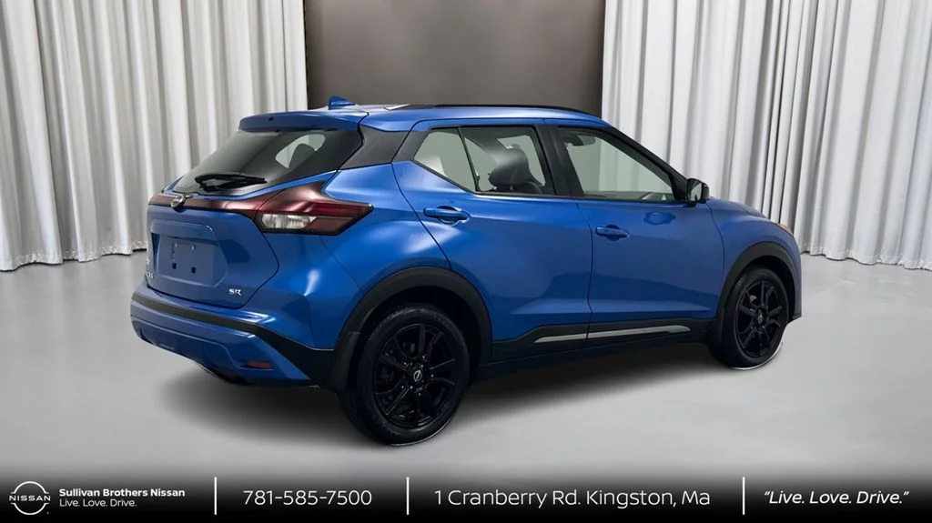Used 2023 Blue Nissan SR image 5