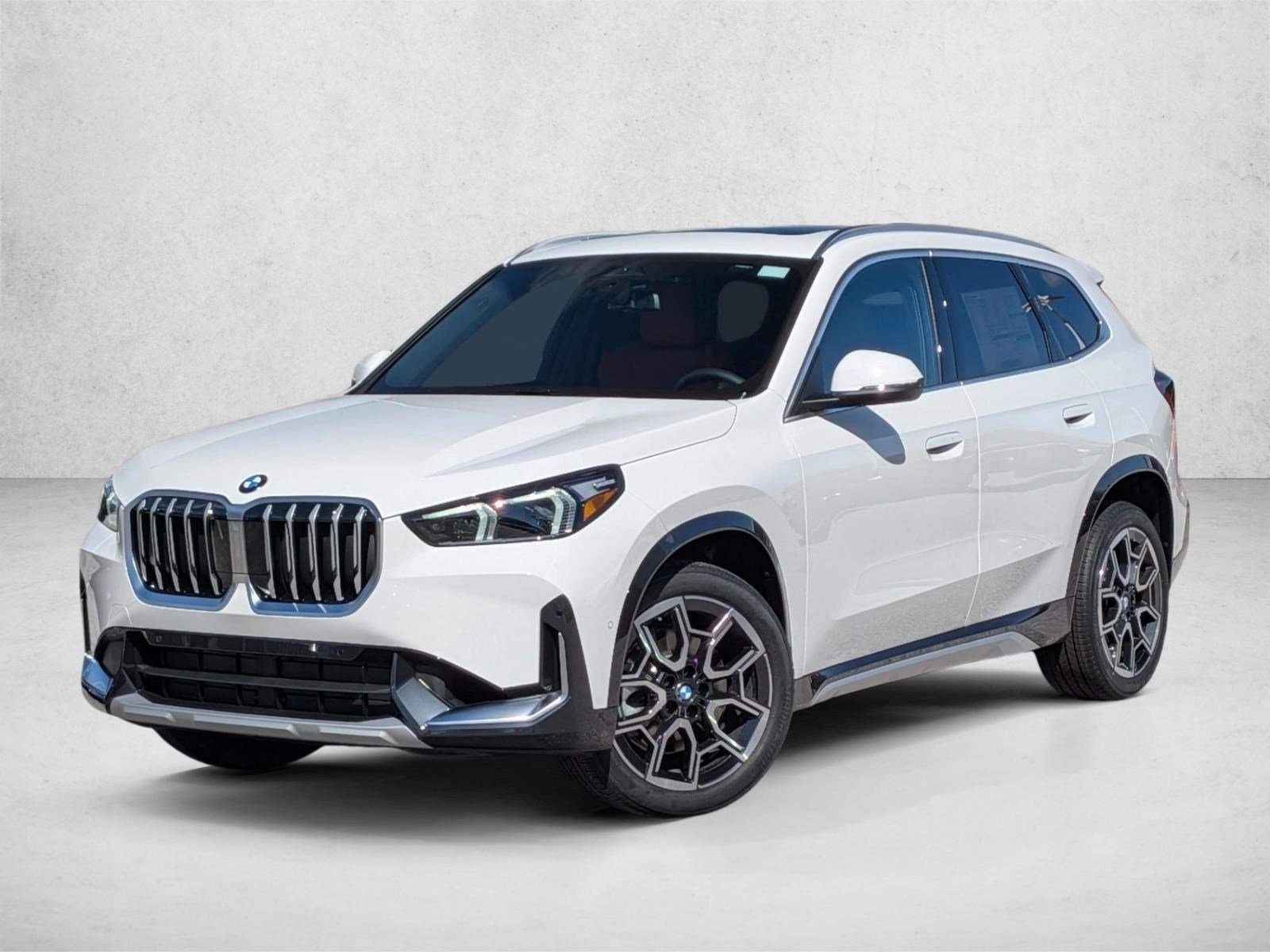 Used 2026 Alpine White BMW xDrive28i image 1