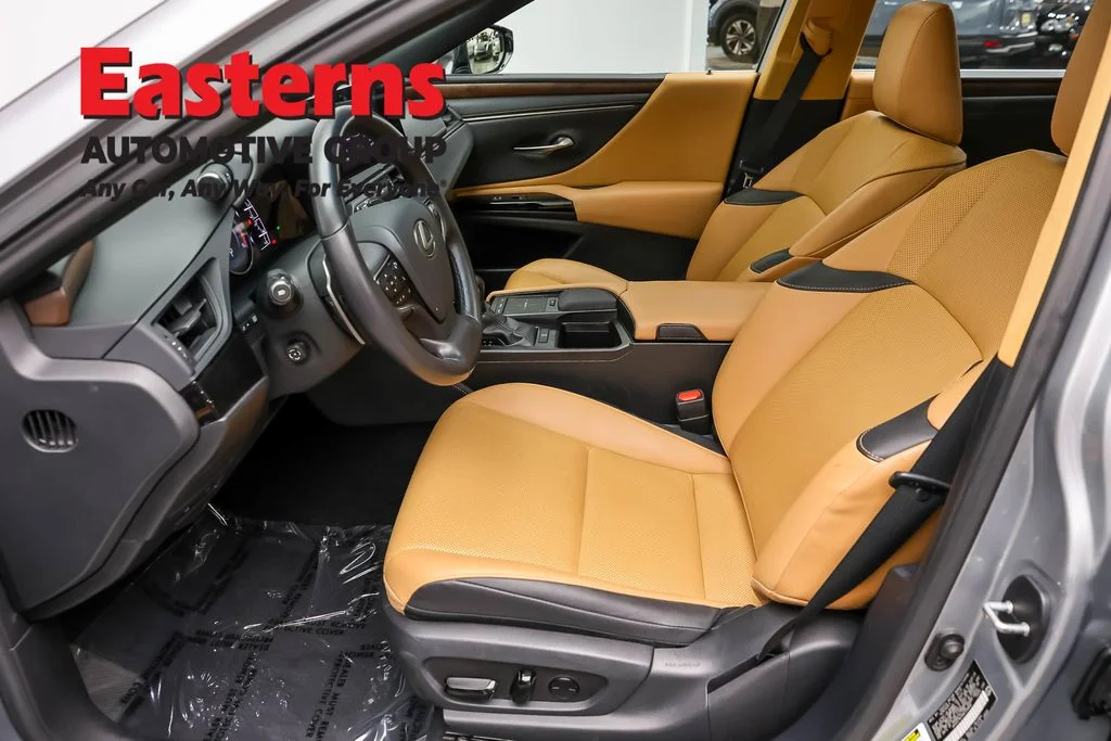 Used 2022 Silver Lexus 350 image 14