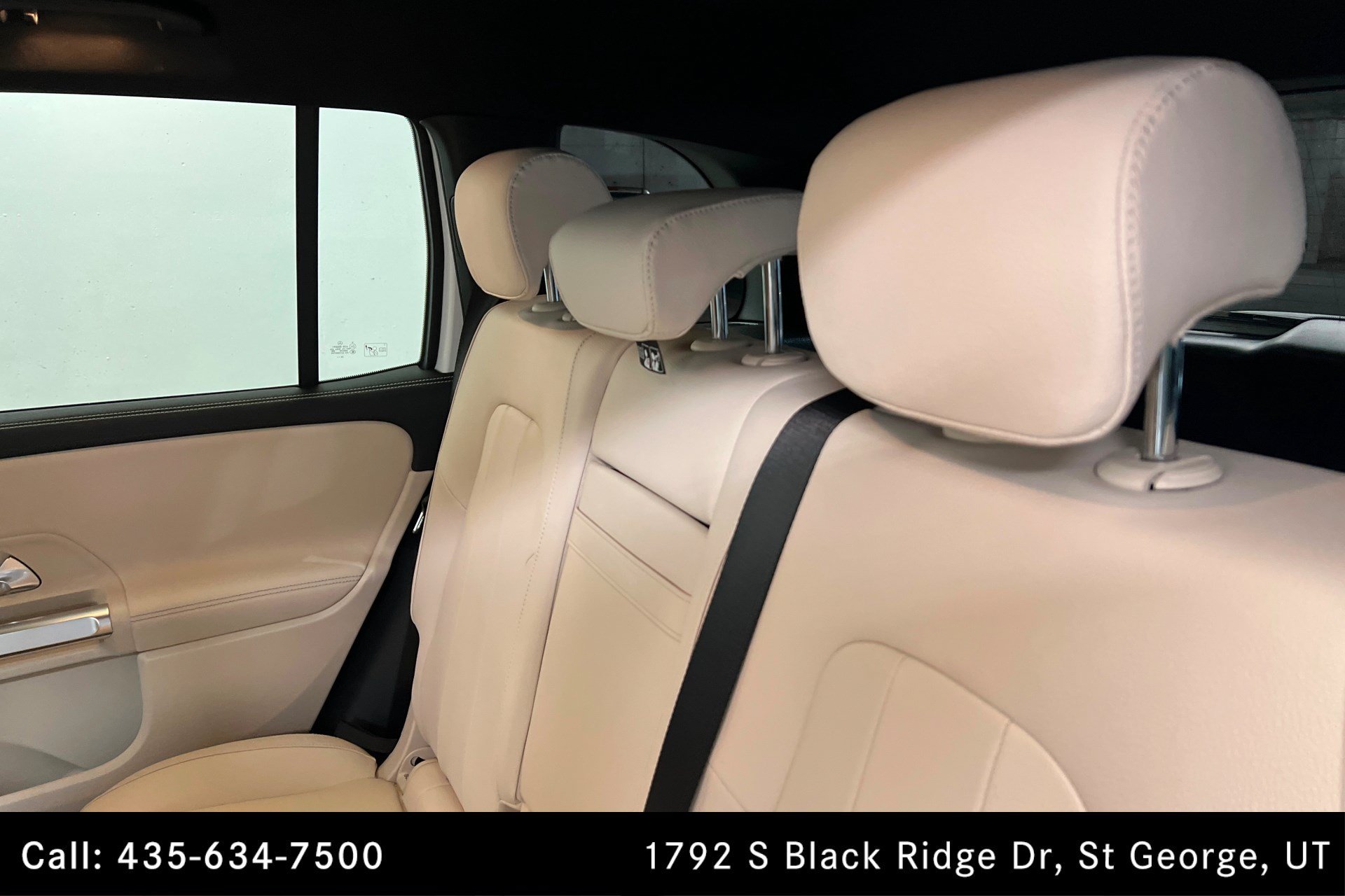 Certified Used 2026 Polar White Mercedes-Benz GLB 250 image 21